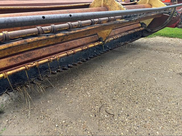 Image of New Holland 479 equipment image 3