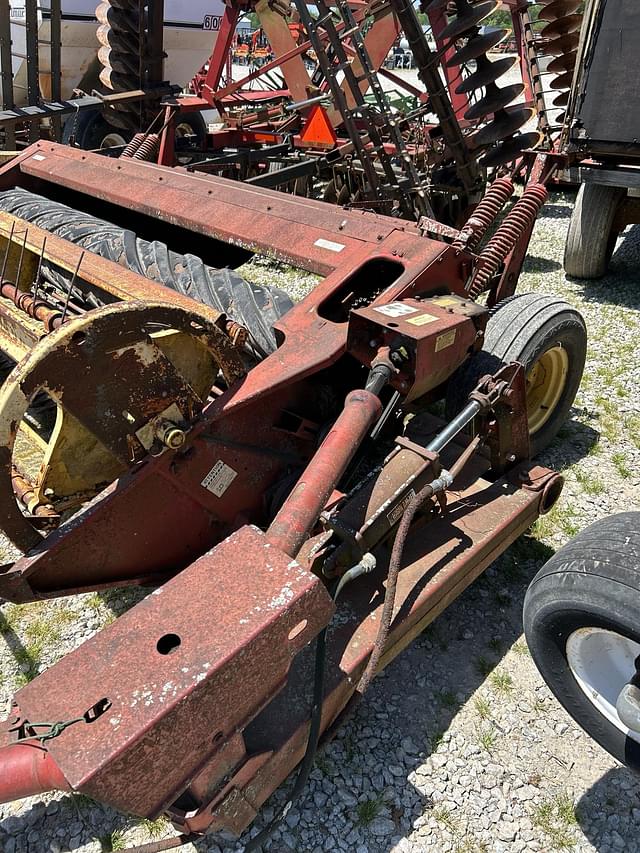 Image of New Holland 479 equipment image 2