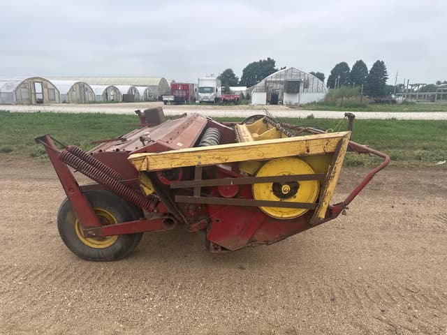 Image of New Holland 479 equipment image 2