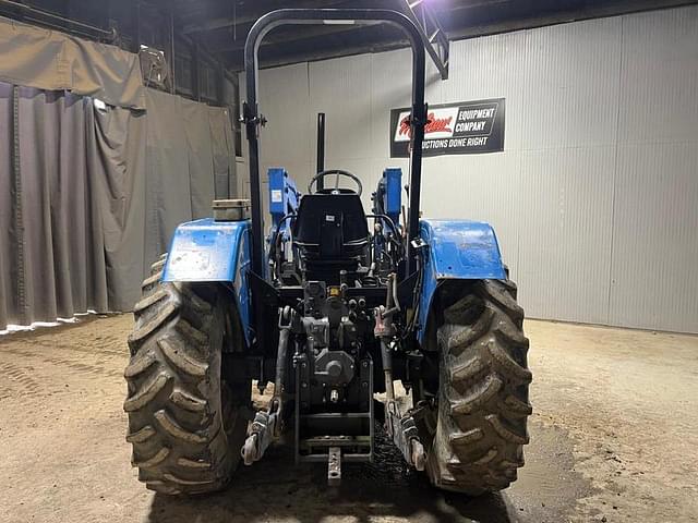 Image of New Holland 4835 equipment image 4