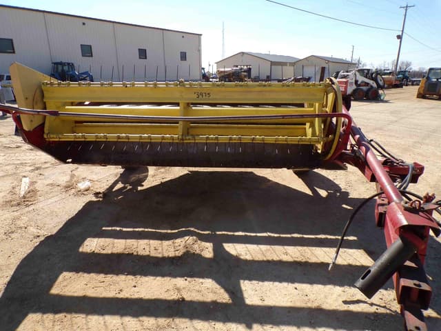 Image of New Holland 488 equipment image 2