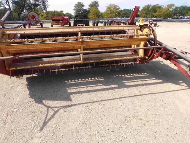 Image of New Holland 488 equipment image 2