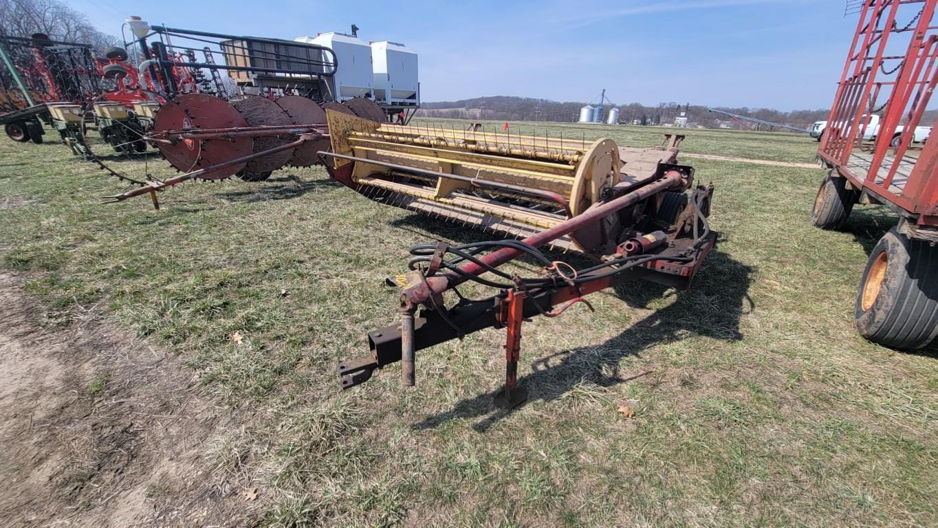 New Holland 488 Equipment Image0