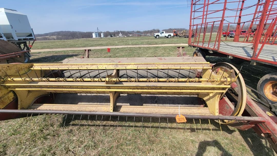 Image of New Holland 488 Image 1