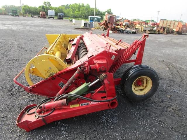 Image of New Holland 488 equipment image 1