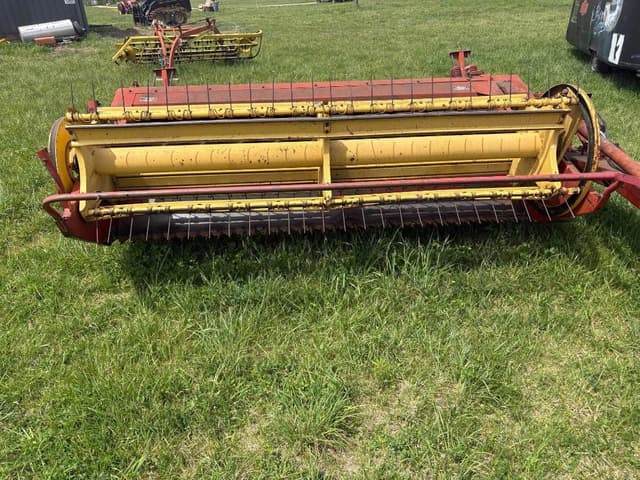 Image of New Holland 488 equipment image 1