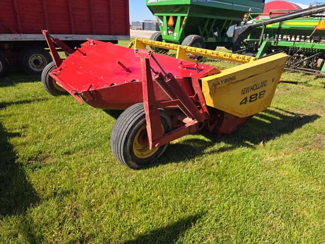 Image of New Holland 488 equipment image 4