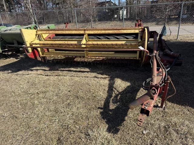 Image of New Holland 488 equipment image 1