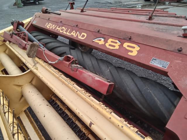 Image of New Holland 488 equipment image 1
