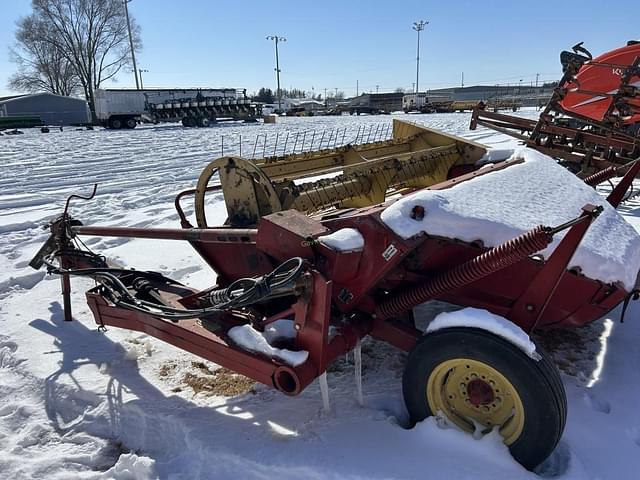 Image of New Holland 488 equipment image 4