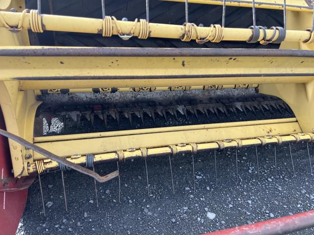 Image of New Holland 489 equipment image 1