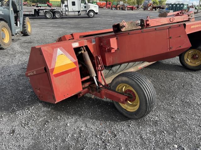 Image of New Holland 489 equipment image 3