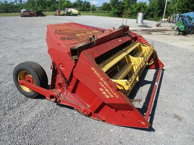 Image of New Holland 489 equipment image 4