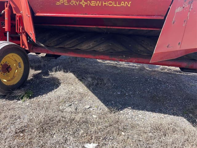 Image of New Holland 489 equipment image 4