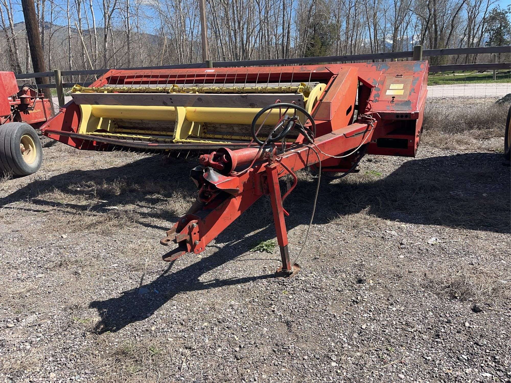 New Holland 489 Equipment Image0