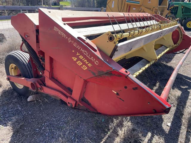 Image of New Holland 489 equipment image 2