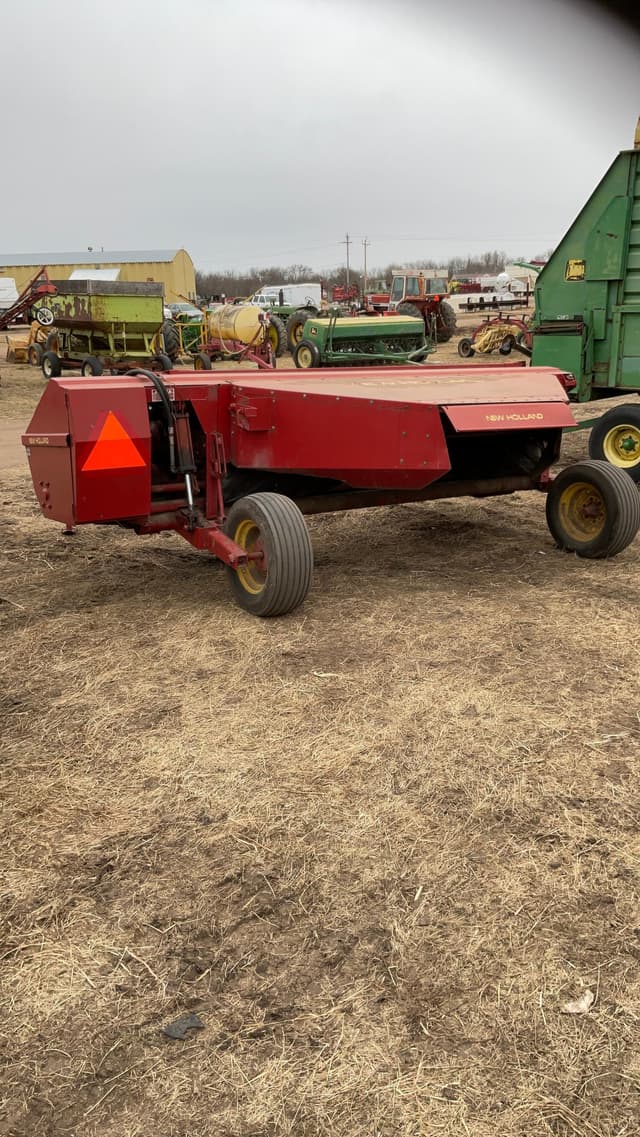 Image of New Holland 489 equipment image 3