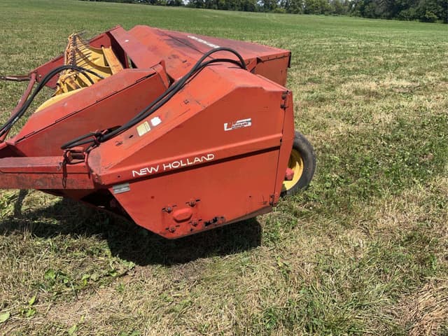 Image of New Holland 489 equipment image 3