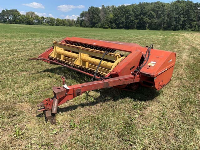 Image of New Holland 489 equipment image 2