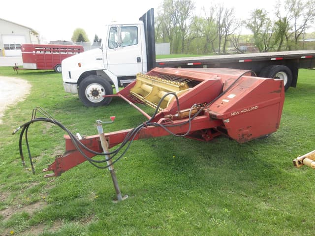 Image of New Holland 489 equipment image 1