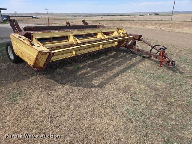 Image of New Holland 490 equipment image 2