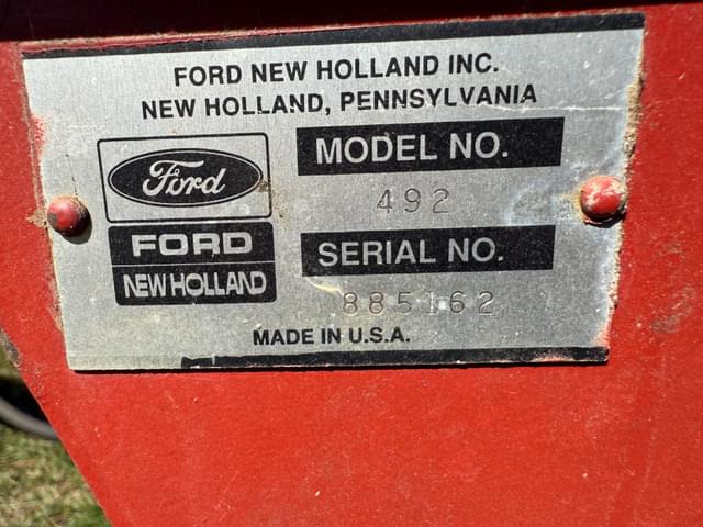 Image of New Holland 492 equipment image 4