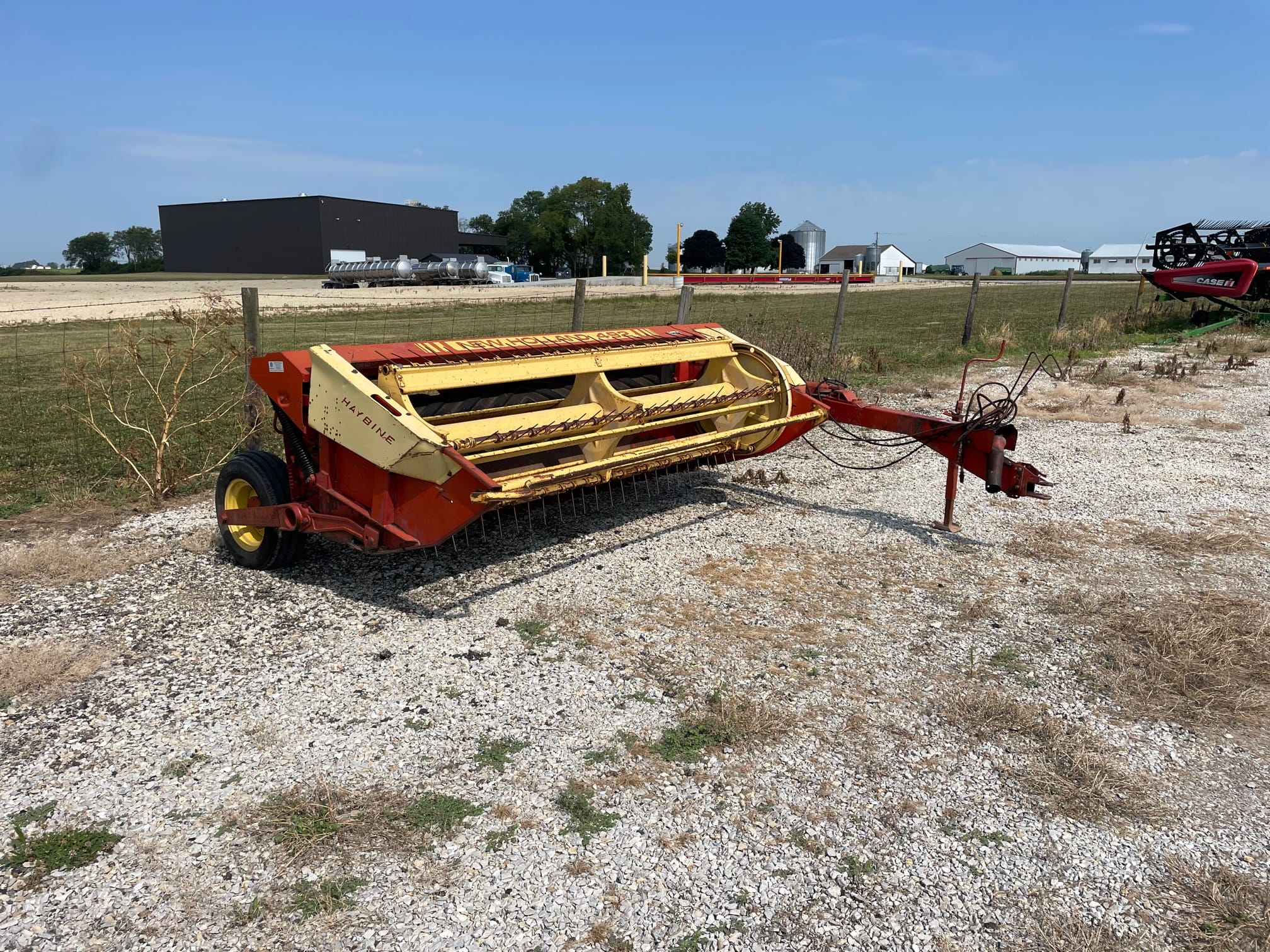 New Holland 492 Equipment Image0