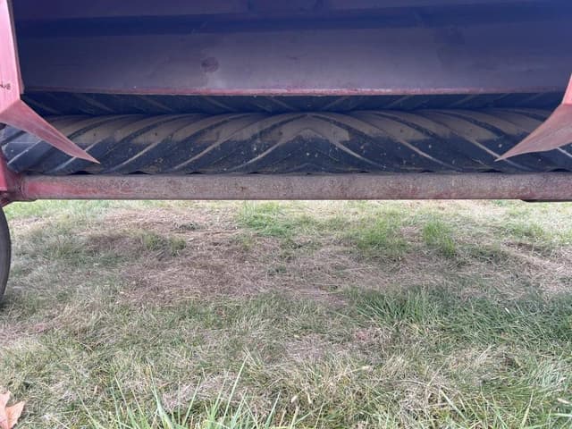 Image of New Holland 492 equipment image 4