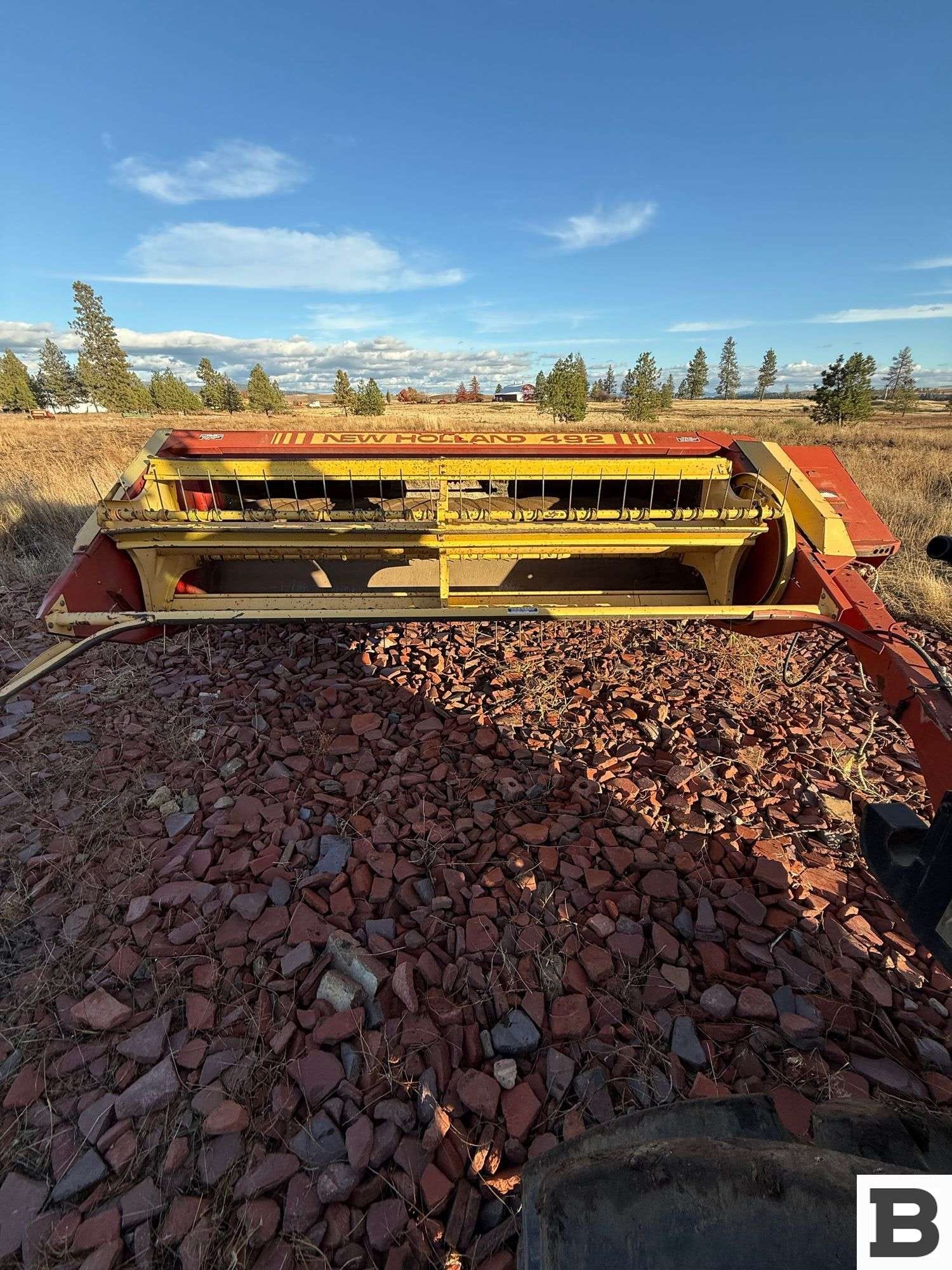 New Holland 492 Equipment Image0