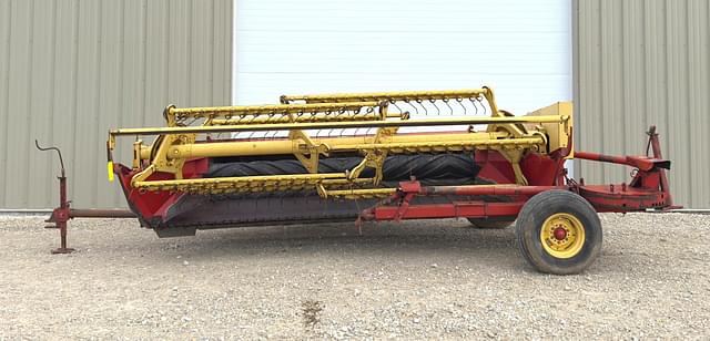 Image of New Holland 495 equipment image 3