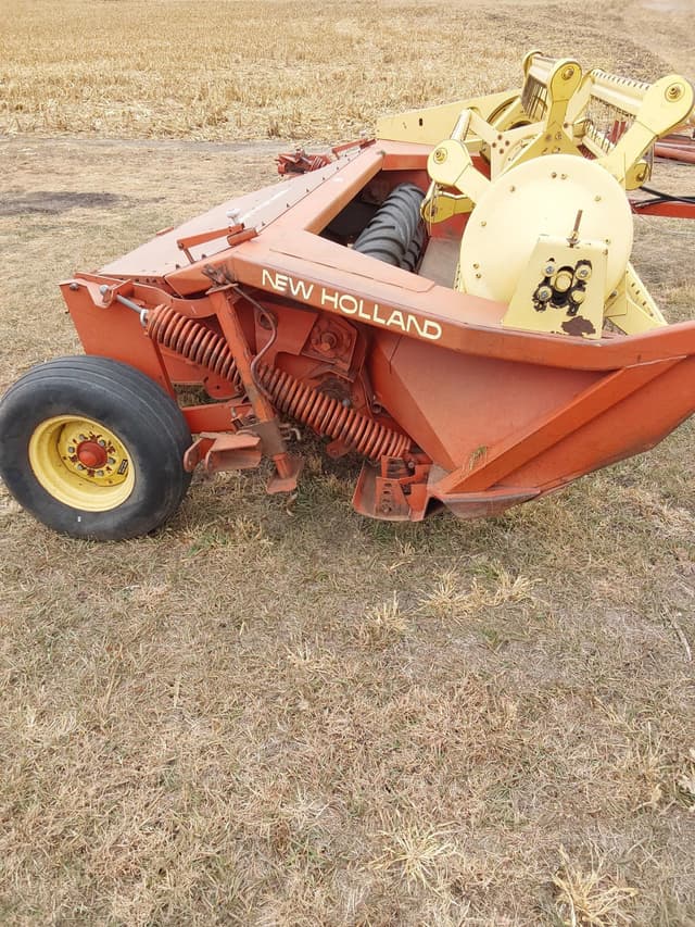 Image of New Holland 495 equipment image 2