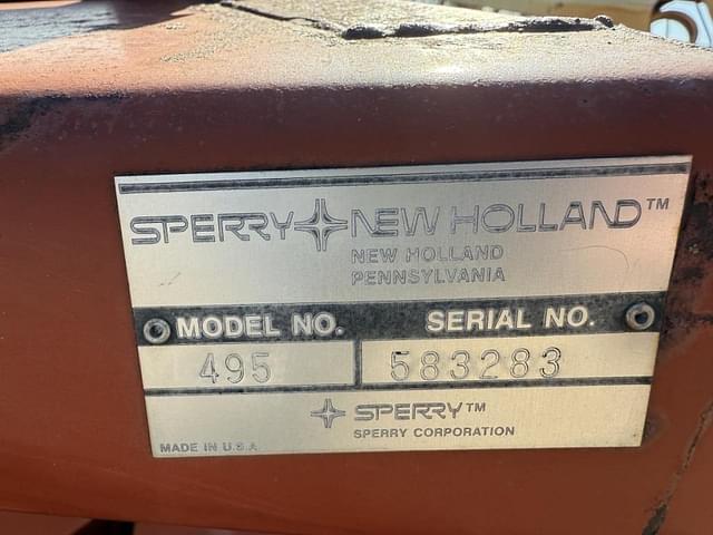 Image of New Holland 495 equipment image 4