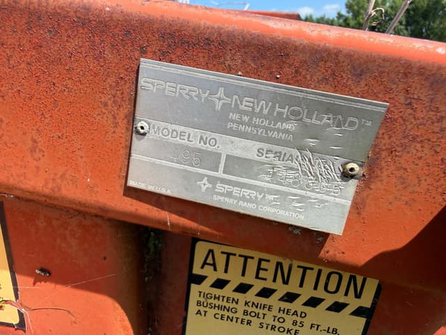 Image of New Holland 495 equipment image 4