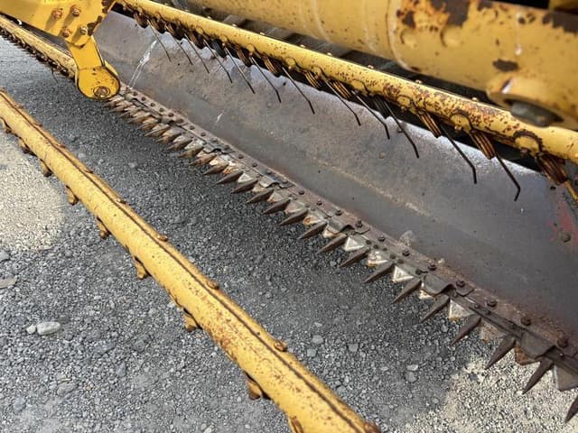 Image of New Holland 499 equipment image 2