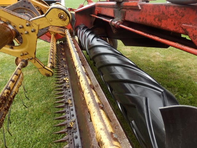 Image of New Holland 499 equipment image 4