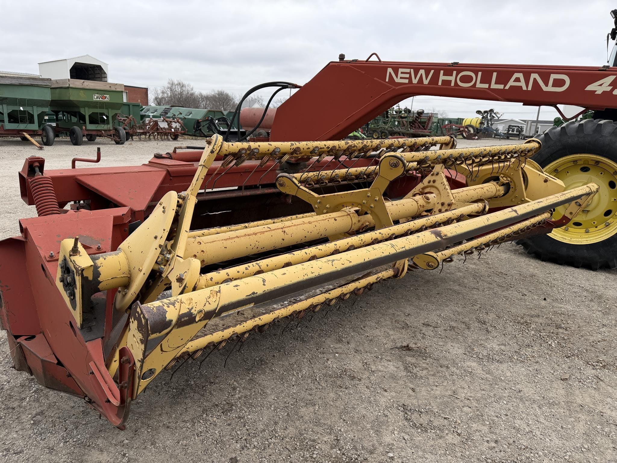 New Holland 499 Equipment Image0