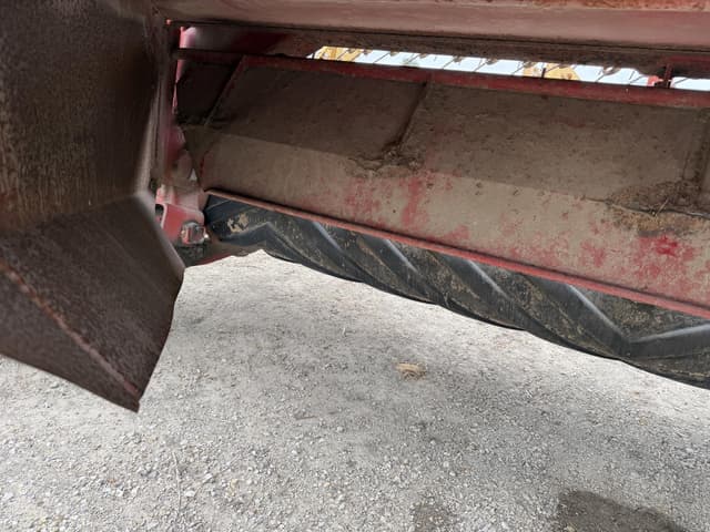 Image of New Holland 499 equipment image 3