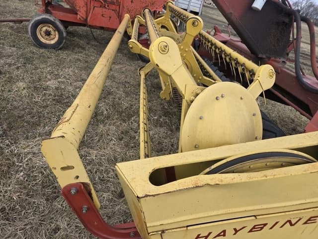 Image of New Holland 499 equipment image 3