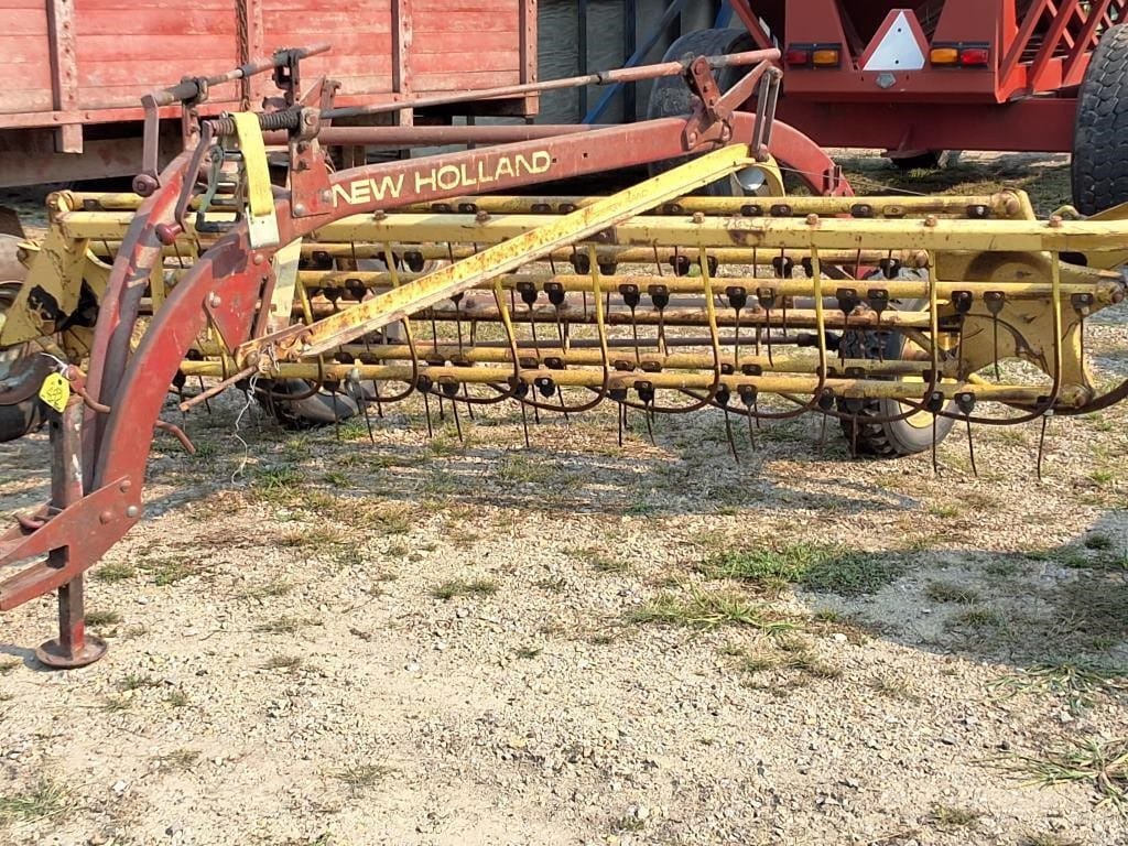 New Holland 256 Equipment Image0
