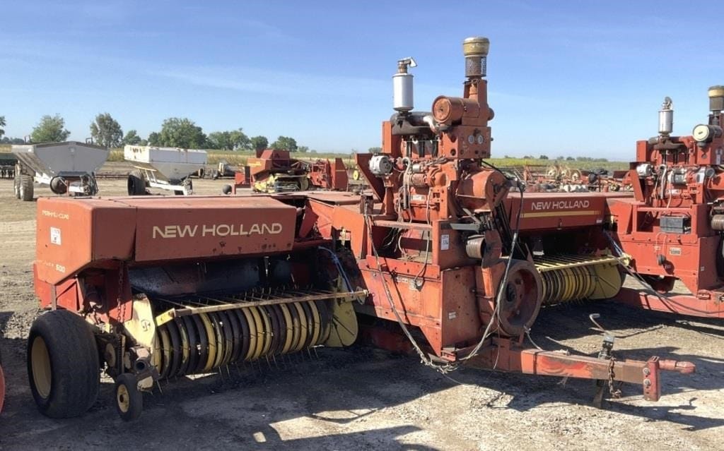 New Holland 500 Equipment Image0