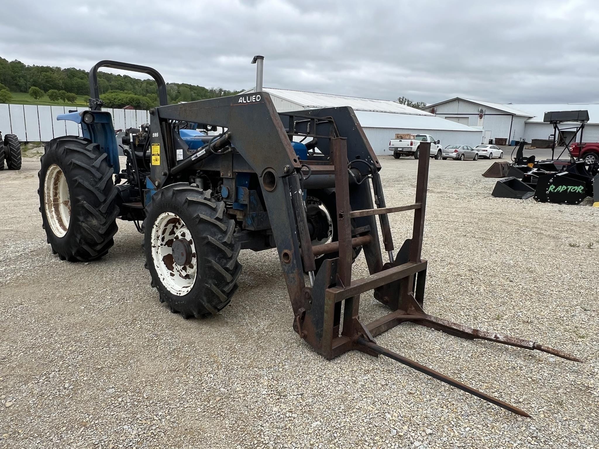 New Holland 5030 Equipment Image0