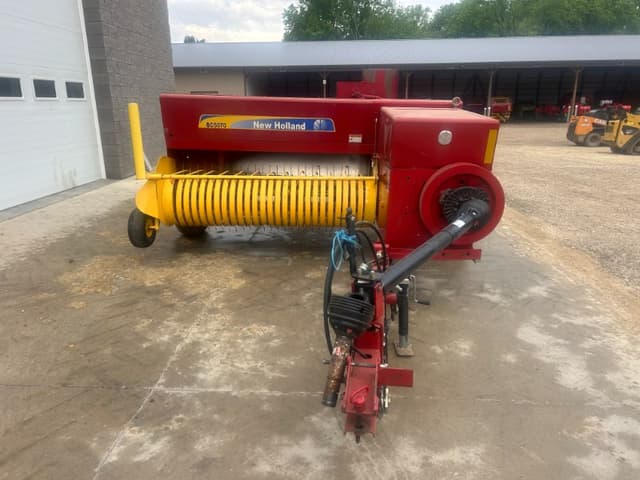 Image of New Holland 5070 equipment image 1