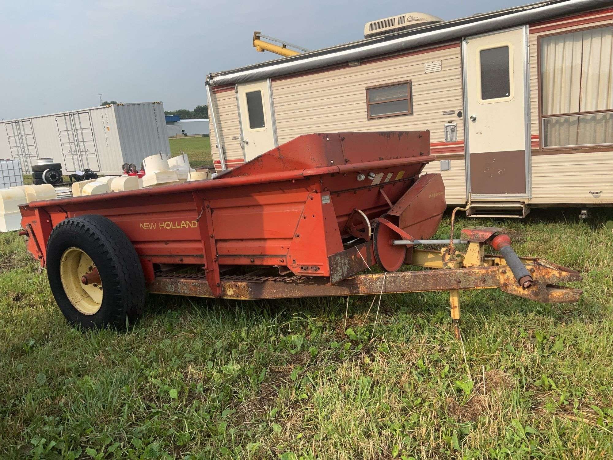 New Holland 512 Equipment Image0