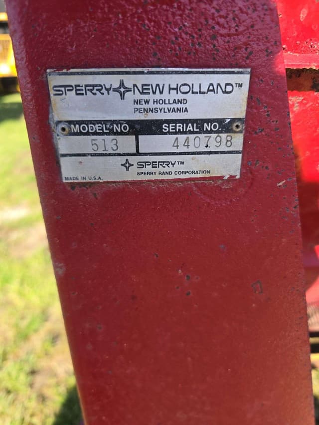 Image of New Holland 513 equipment image 4