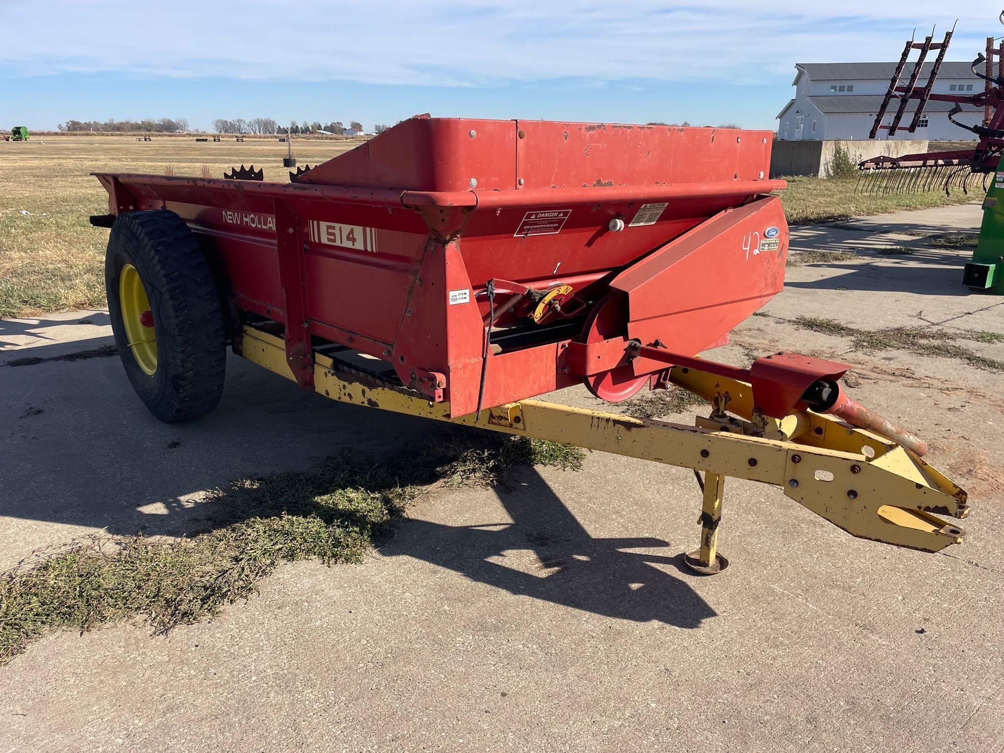 New Holland 514 Equipment Image0