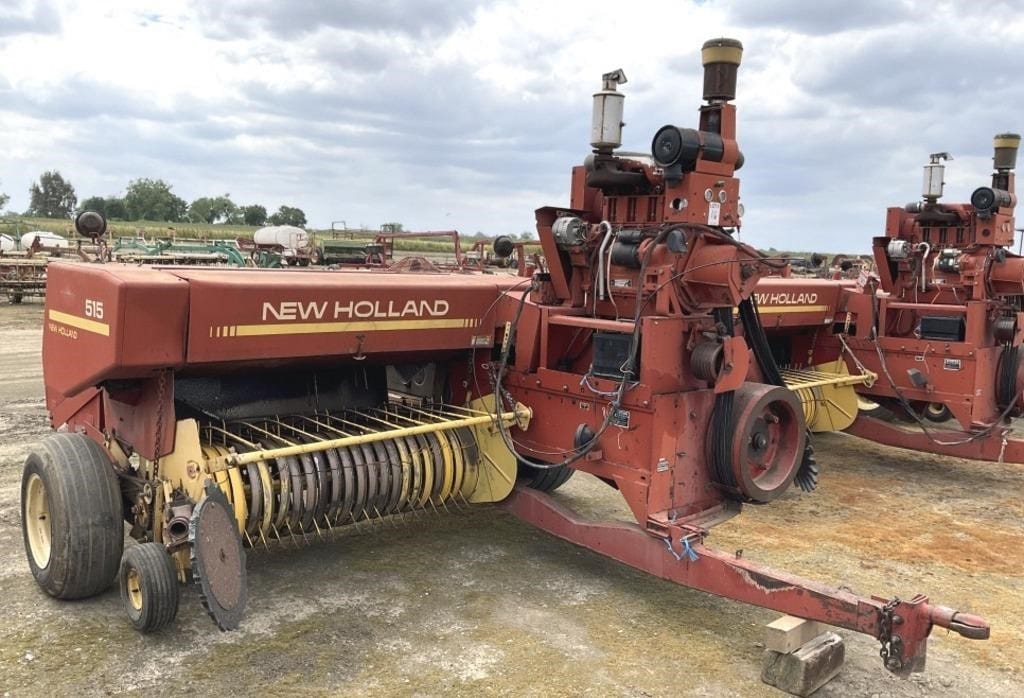 New Holland 515 Equipment Image0