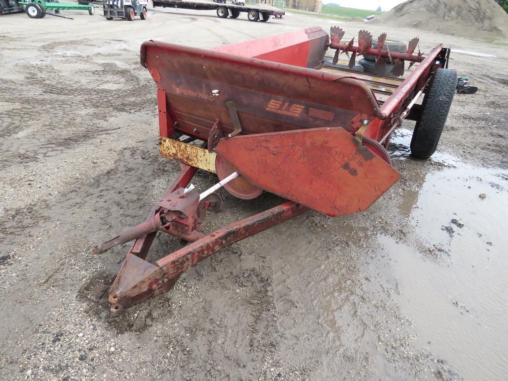Image of New Holland 516 Image 0
