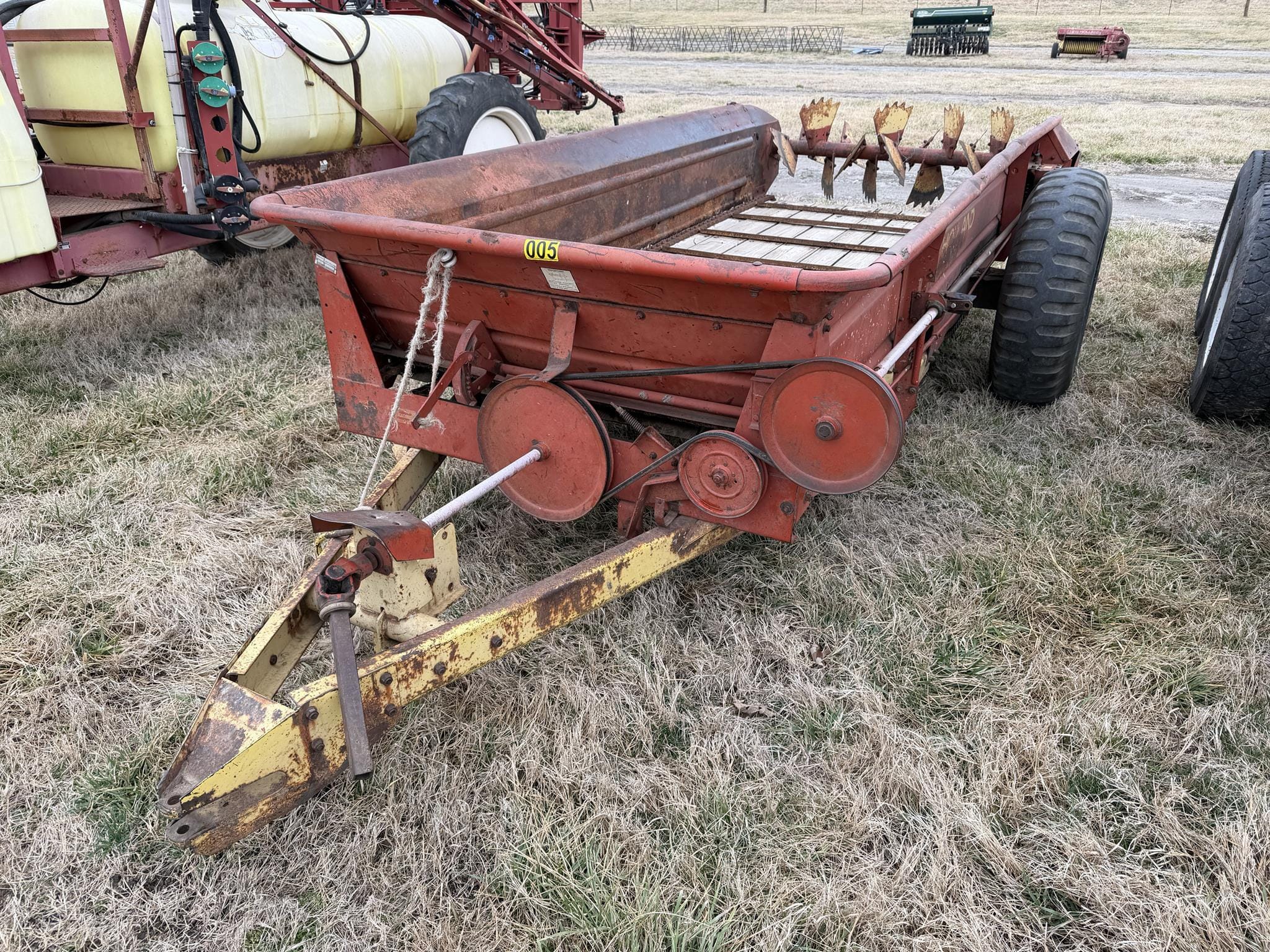 New Holland 518 Equipment Image0
