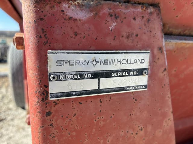 Image of New Holland 518 equipment image 2