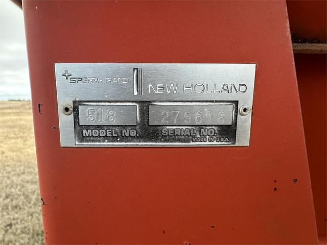 Image of New Holland 518 equipment image 1